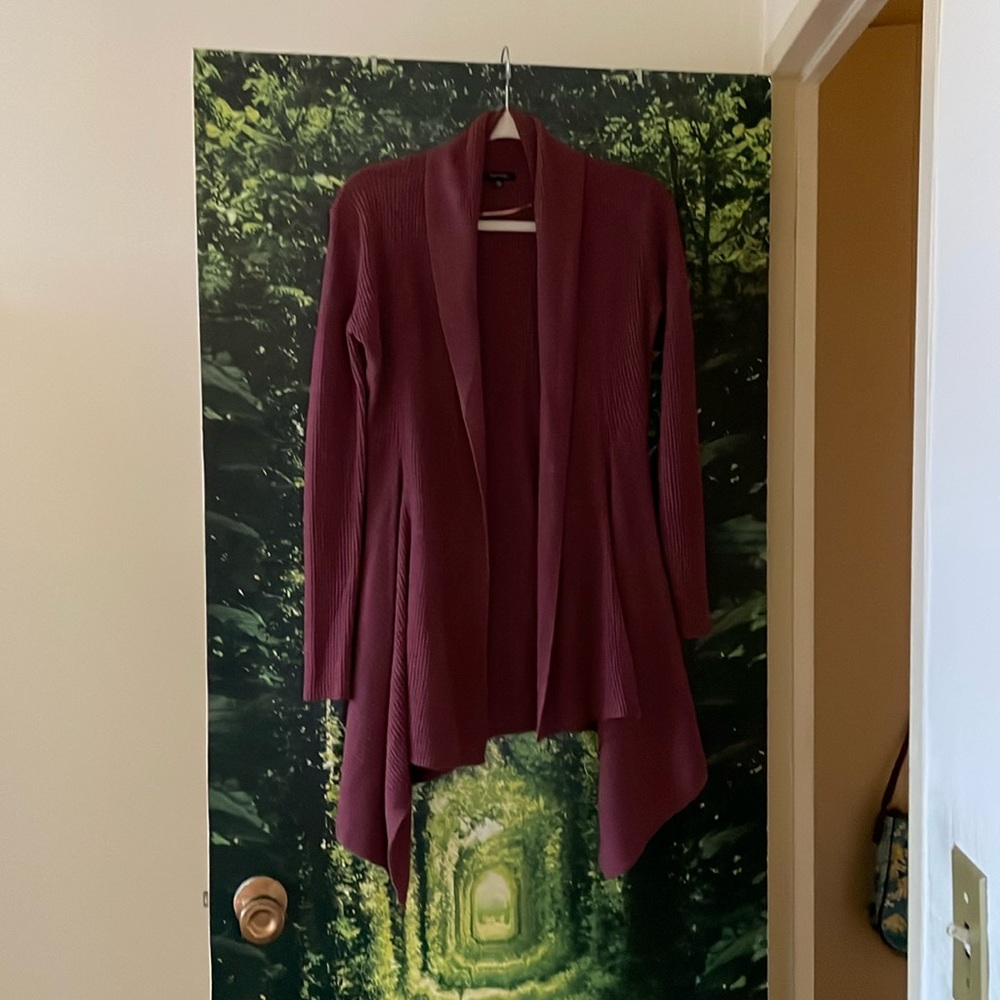 EUC Timing Open Cardi in Burgundy Size M